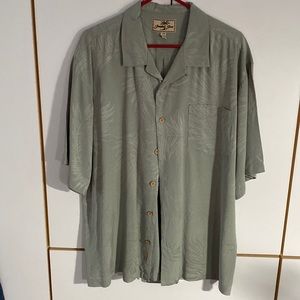 Mens green silk Hawaiian shirt
